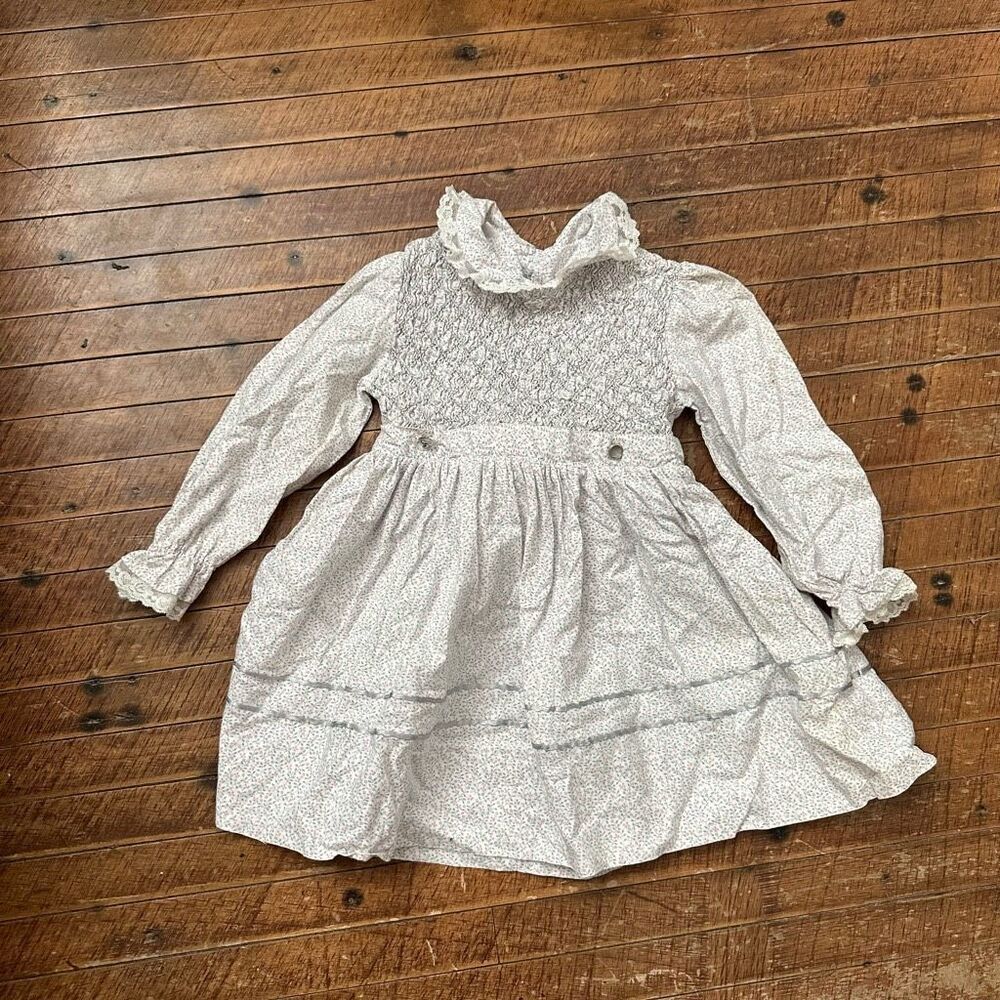 Polly Flinders smocked tie waist vintage size 4 dress